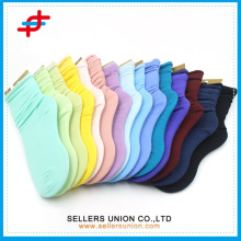 Nuevos calcetines hasta la rodilla de fibra química baratos / calcetines multicolores para niñas para venta al por mayor / calcetines a granel tejer 144 agujas